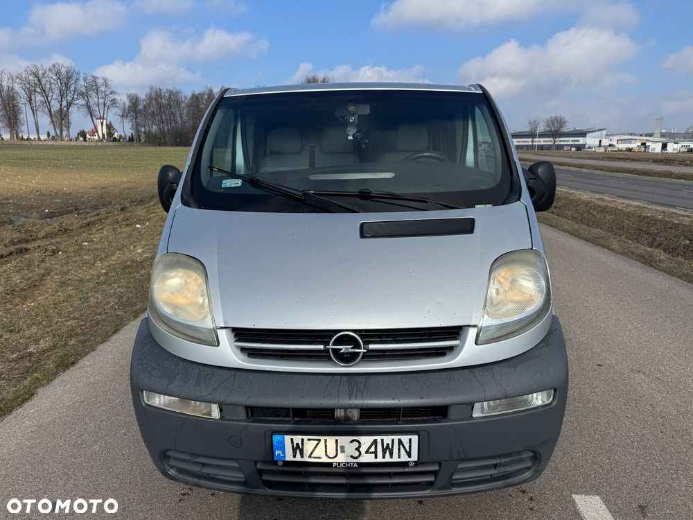 Opel Vivaro - 11