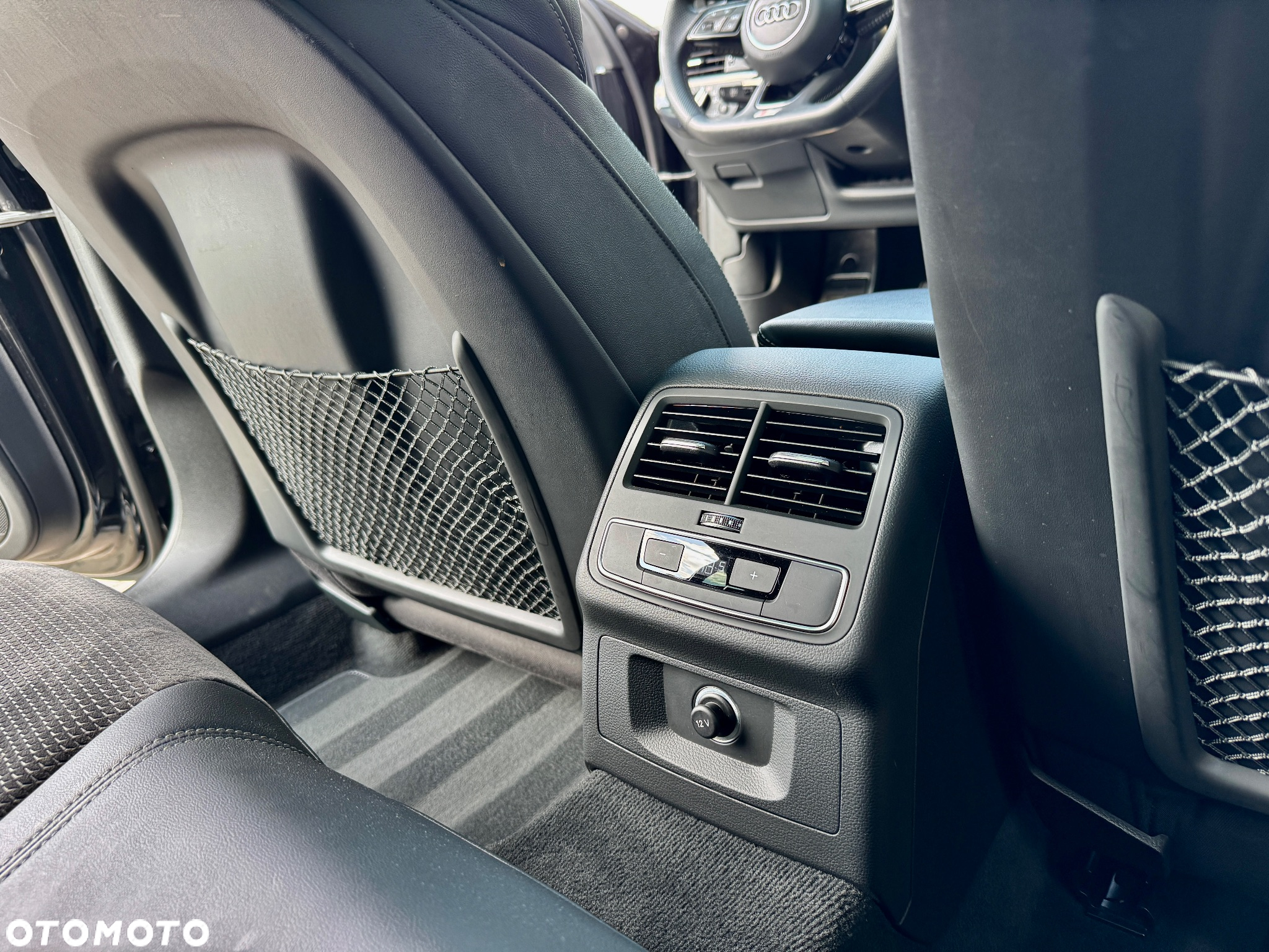 Audi A4 Avant 2.0 TDI S tronic quattro sport - 32