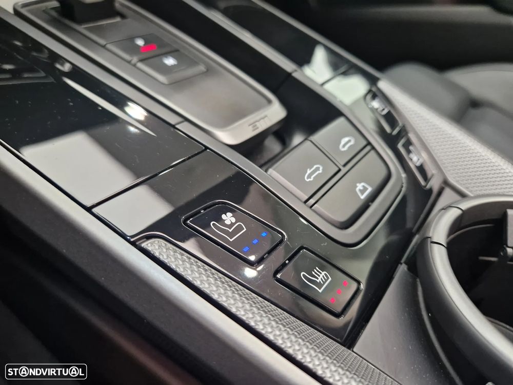 Porsche 911 (992) Carrera - 30