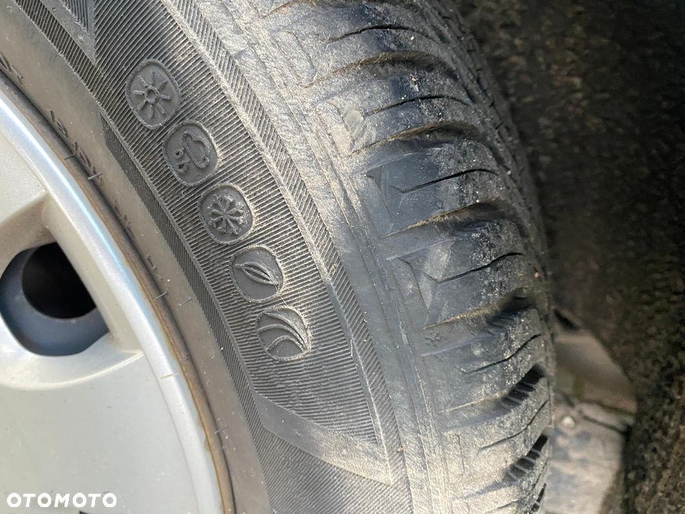 Volkswagen Golf 1.4 Goal - 18