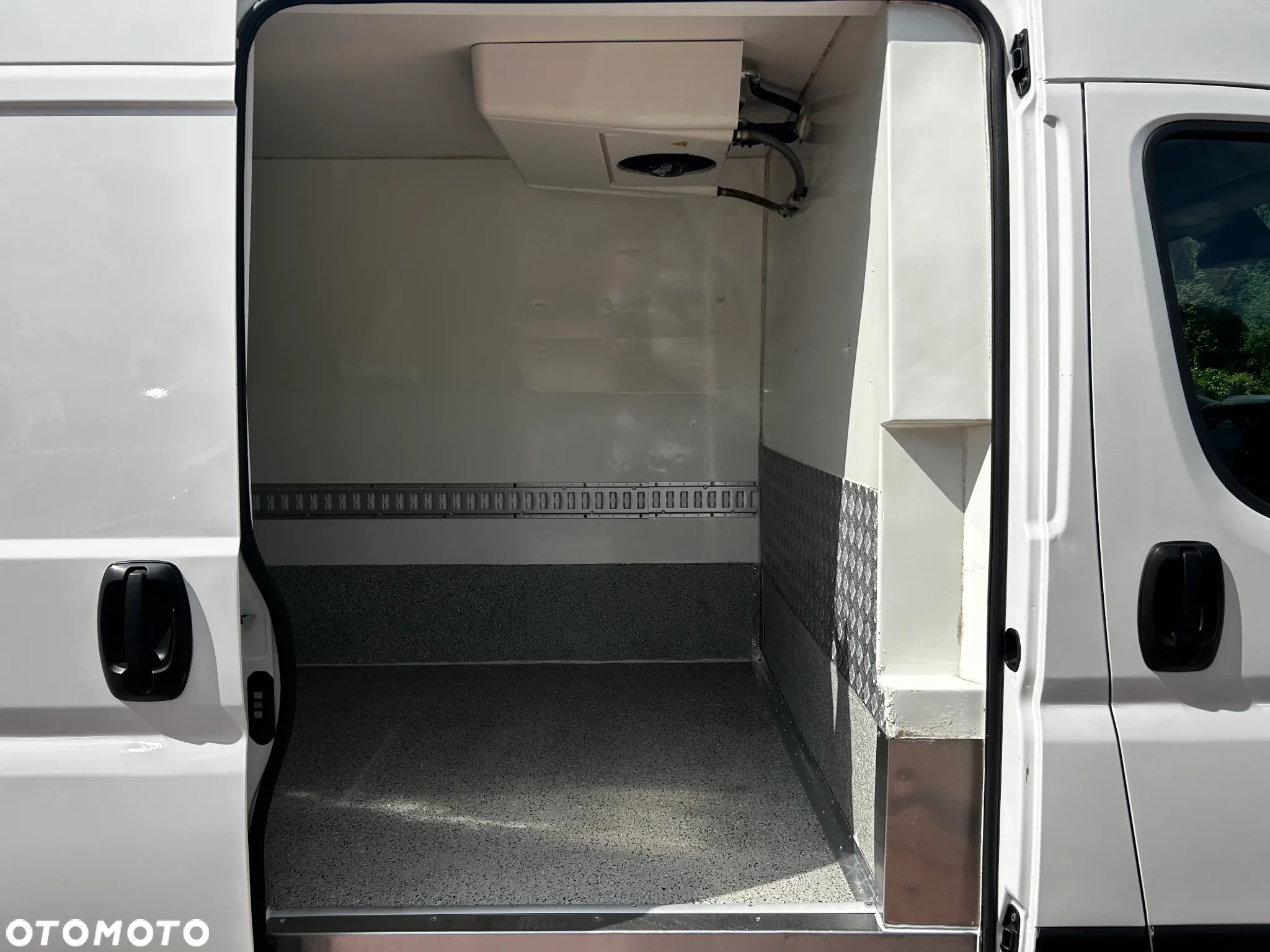 Peugeot BOXER - 21