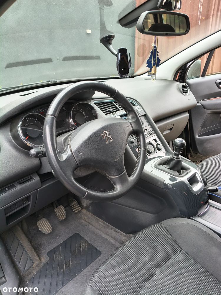 Peugeot 5008 HDI 115 Active - 16