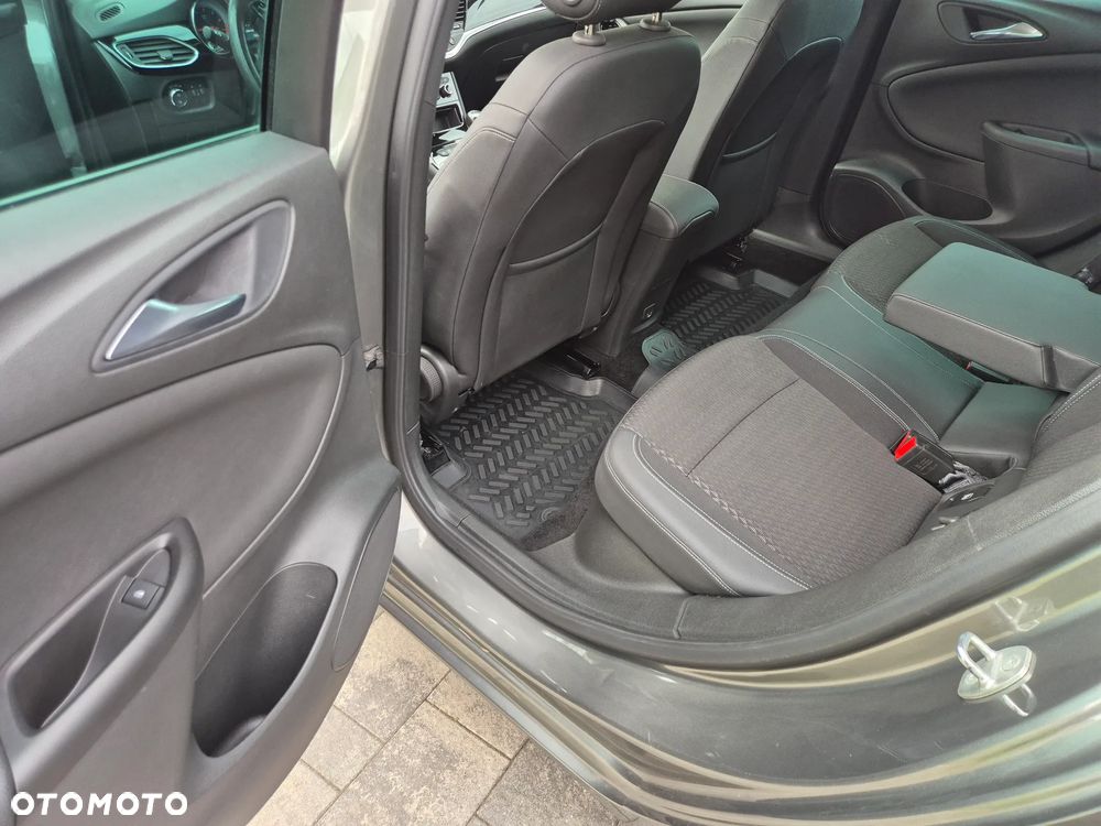 Opel Astra - 16