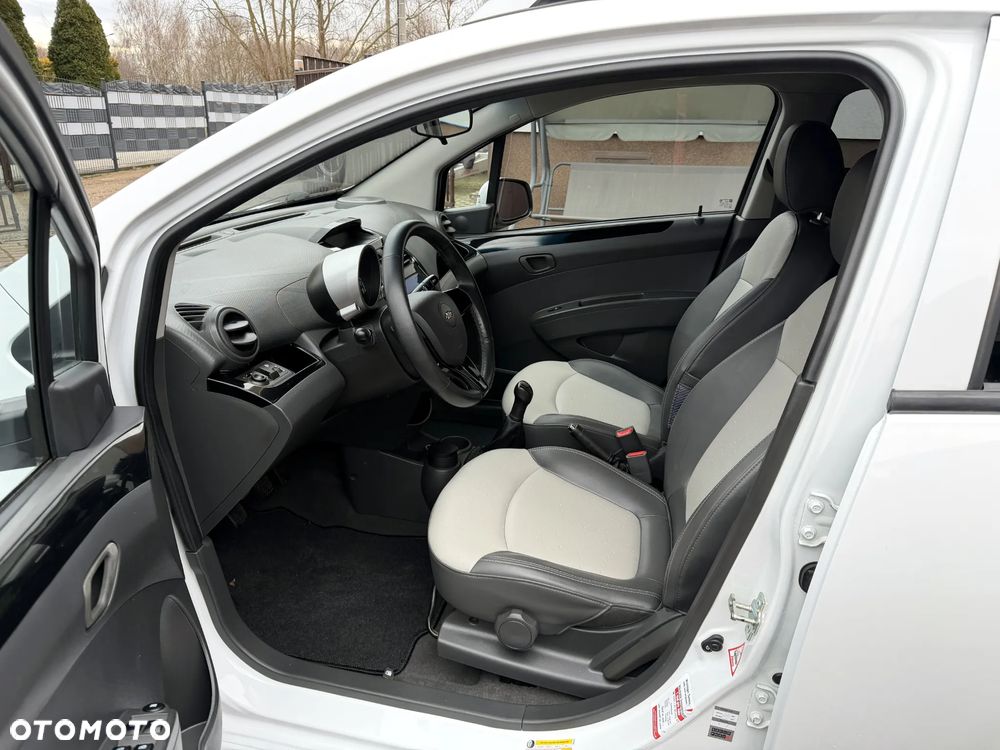 Chevrolet Spark - 22