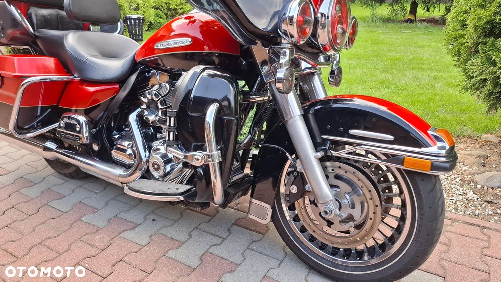 Harley-Davidson Touring Electra Glide - 16
