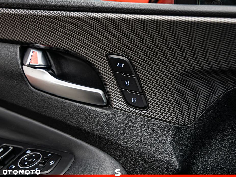 Hyundai Santa Fe - 8