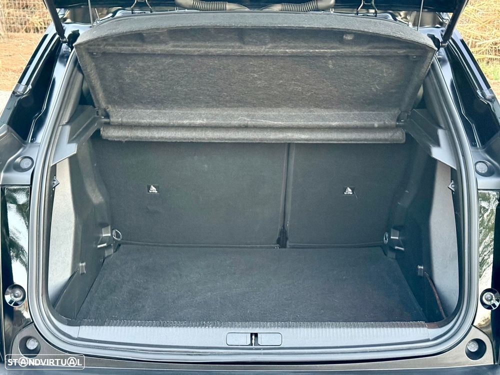 Peugeot 2008 1.2 Hybrid Allure e-DCS6 - 14