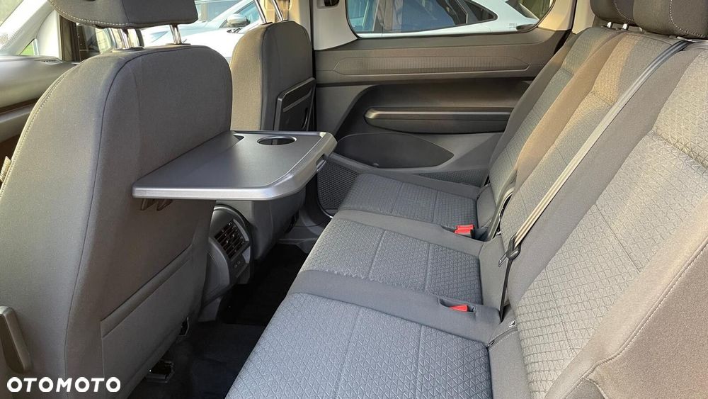 Ford Tourneo Connect - 16