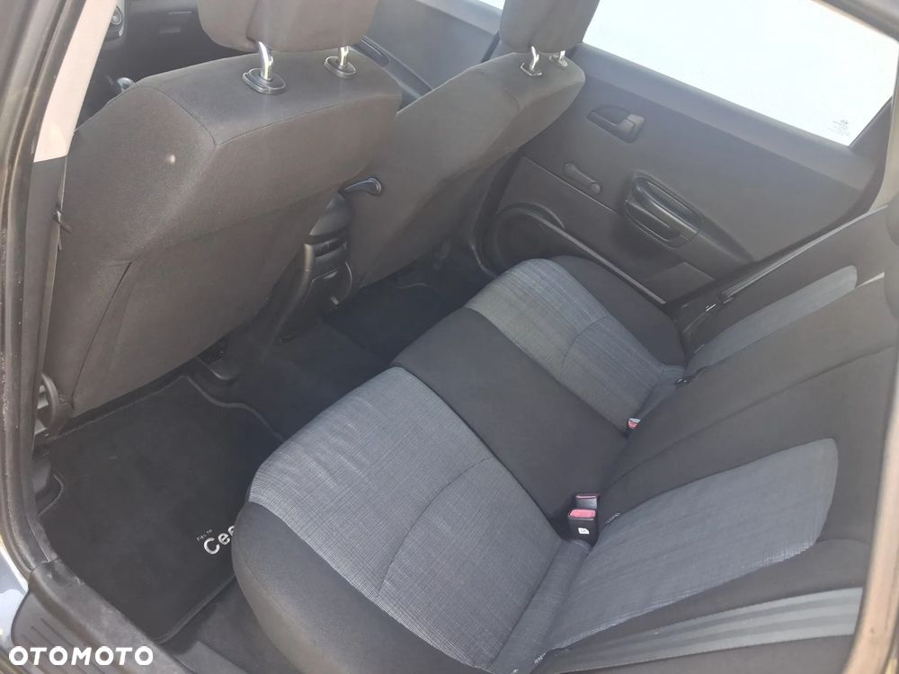 Kia Ceed 1.4 Comfort - 13