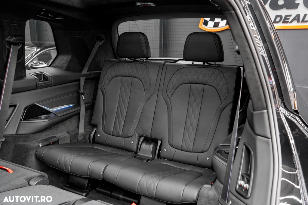 BMW X7 M60i xDrive AT MHEV - 18