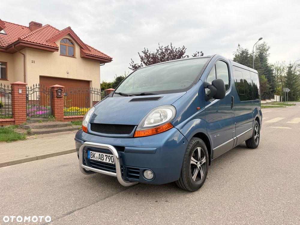 Renault Trafic - 1