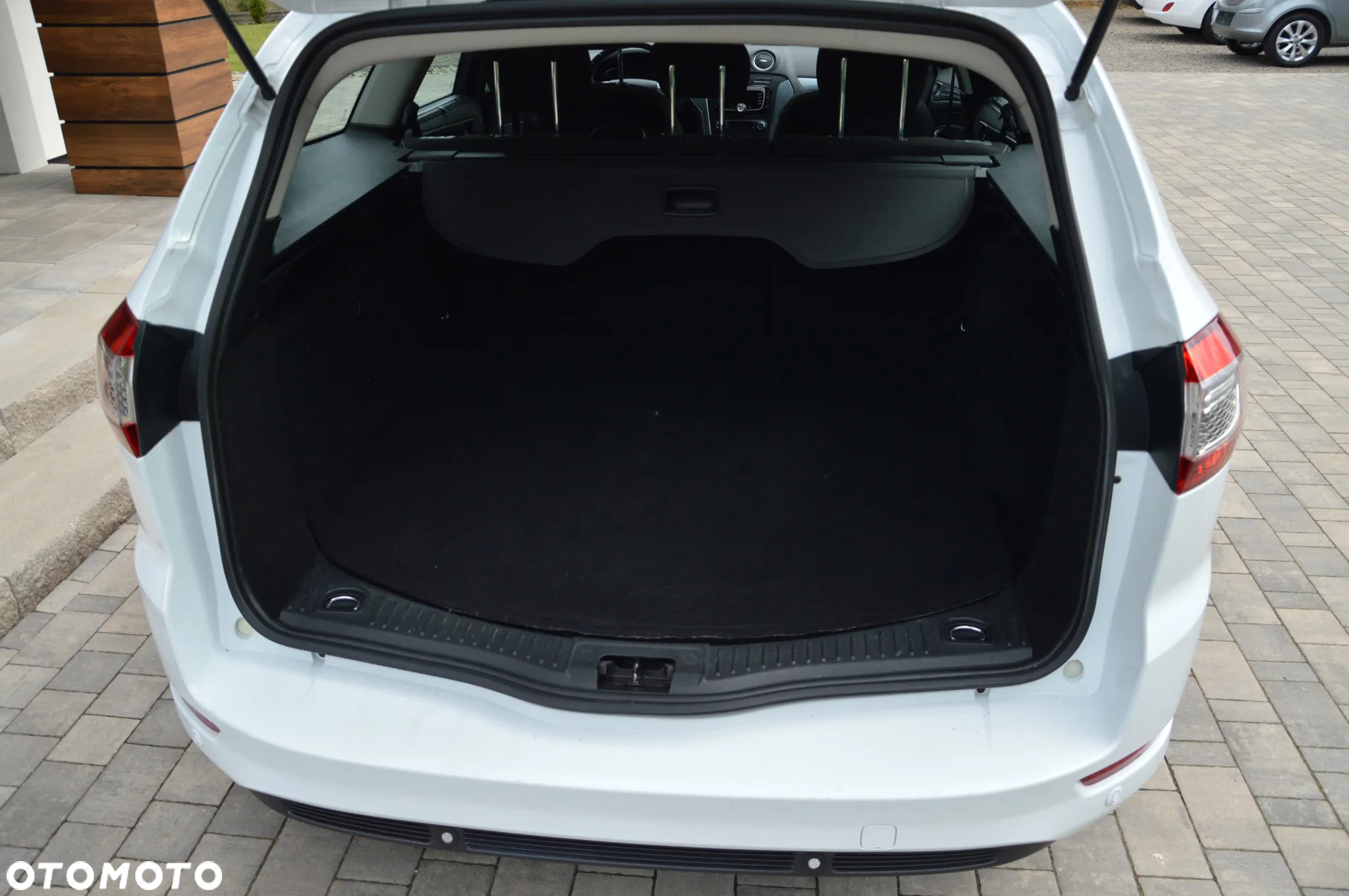Ford Mondeo 1.6 TDCi Ambiente Plus - 9