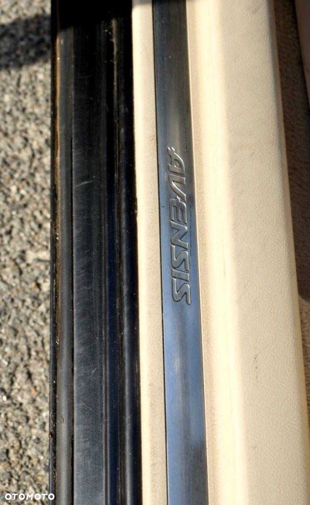 Toyota Avensis - 7