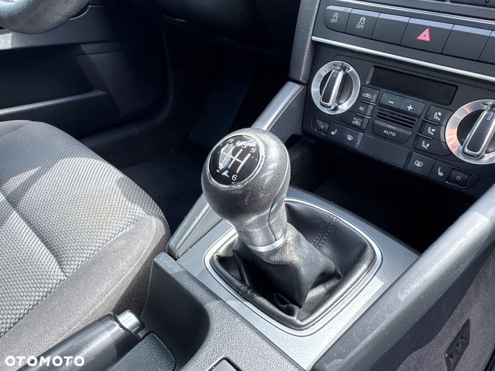 Audi A3 3-drzwiowe 2.0 TDI Attraction - 35