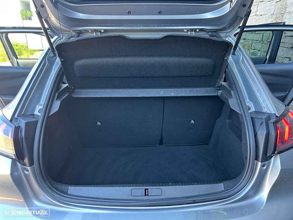 Peugeot e-208 50 kWh GT - 24