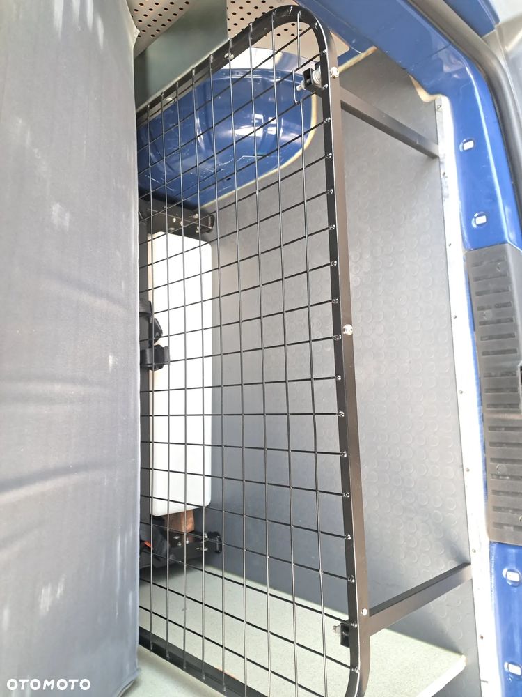 Volkswagen Transporter - 23