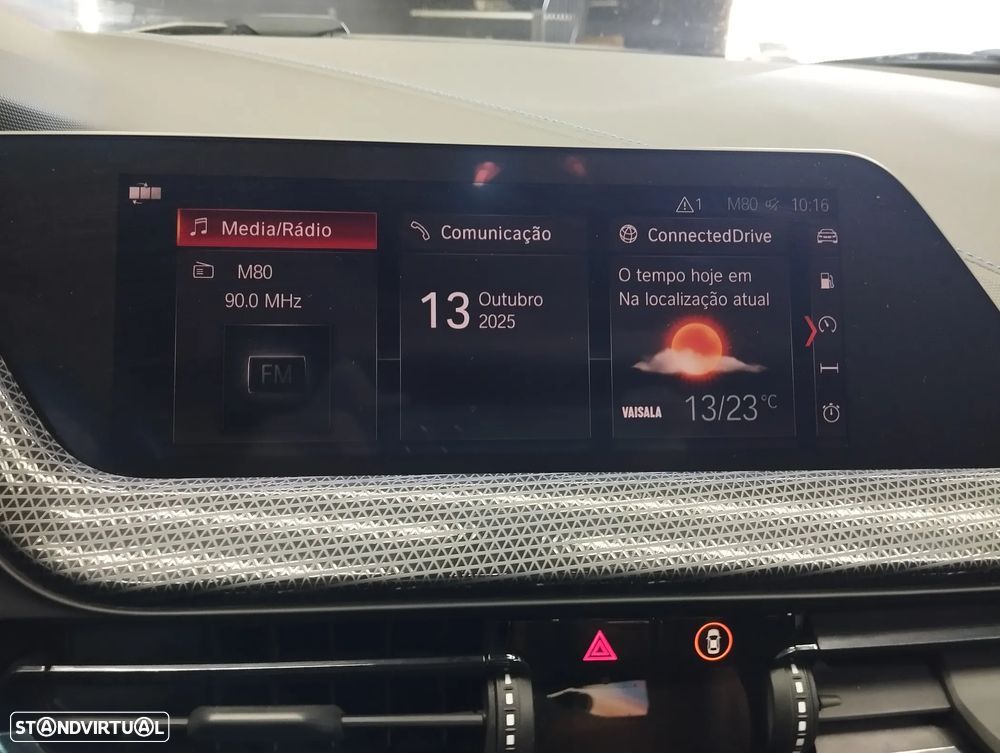 BMW 116 d Pack Desportivo M - 24