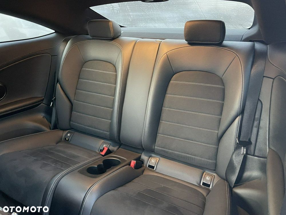 Mercedes-Benz Klasa C 250 d 9G-TRONIC AMG Line - 11