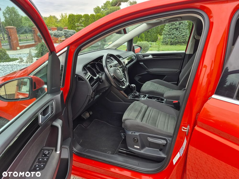 Volkswagen Touran 2.0 TDI SCR (BlueMotion Technology) DSG Highline - 15
