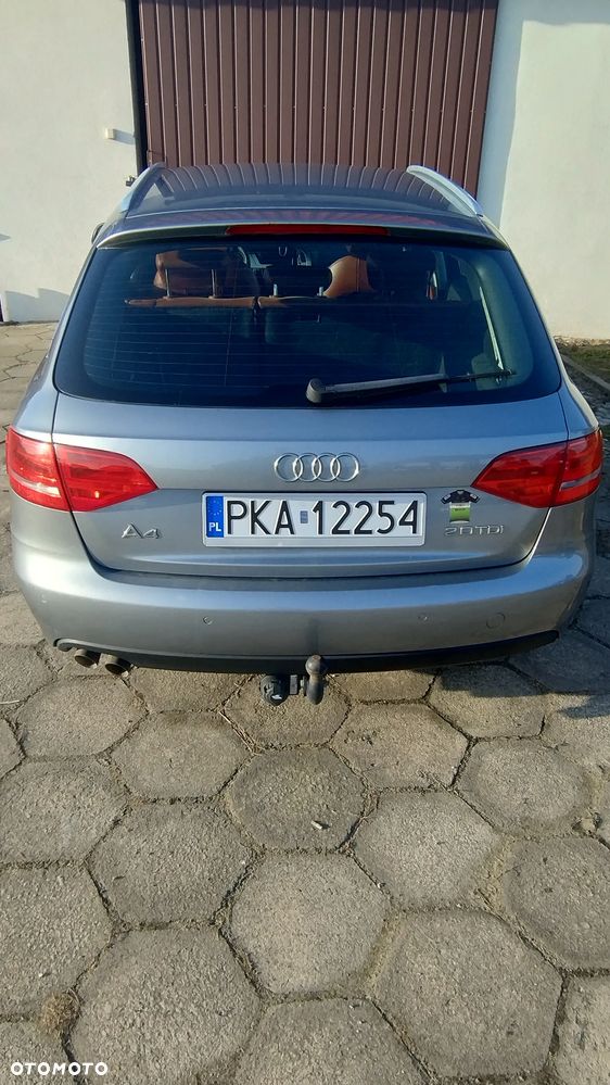 Audi A4 Avant 2.0 TDI DPF Ambition - 4