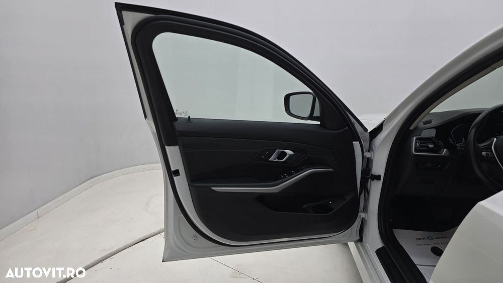BMW Seria 3 - 10