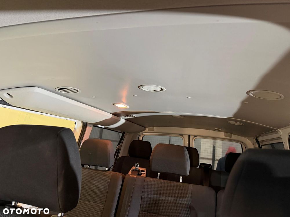 Volkswagen Transporter - 8