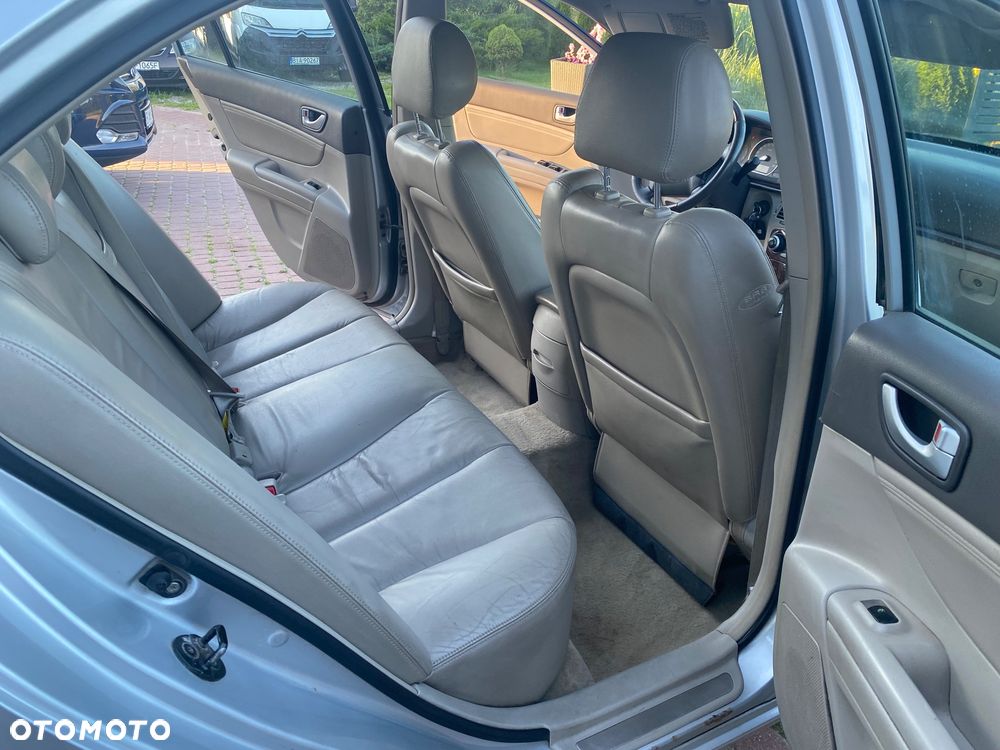Hyundai Sonata - 20
