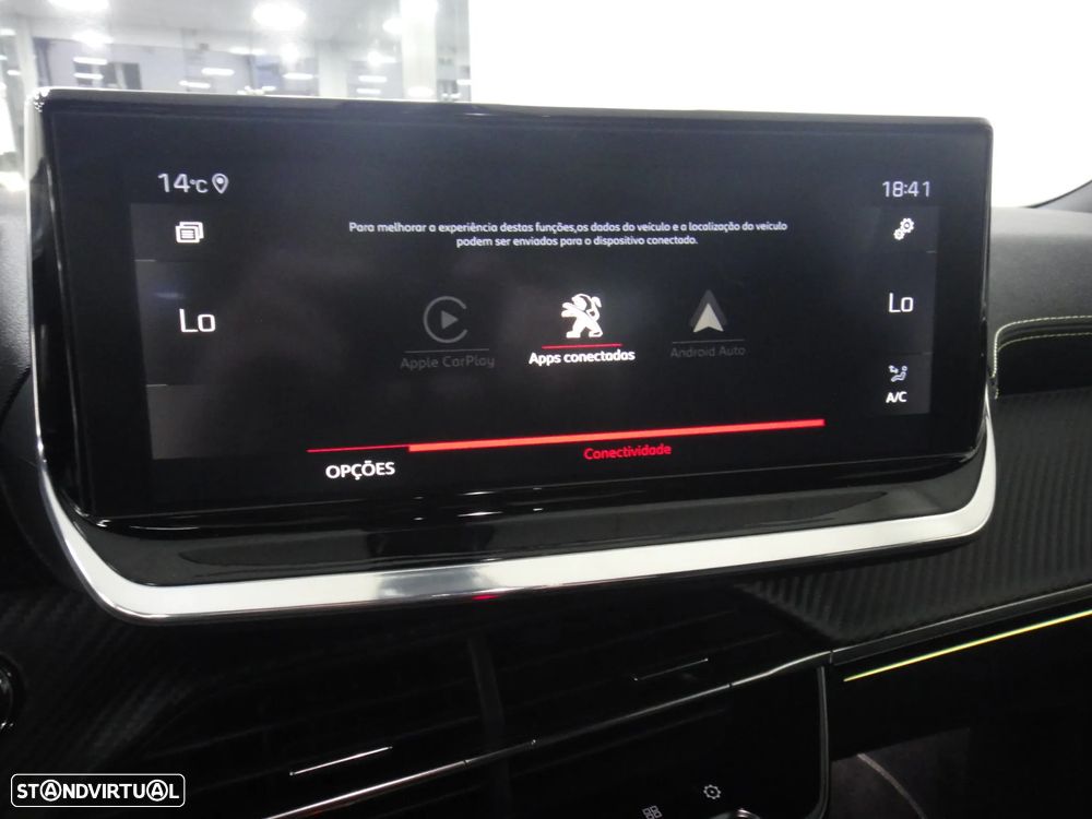 Peugeot 2008 PureTech 130 EAT8 GT - 25