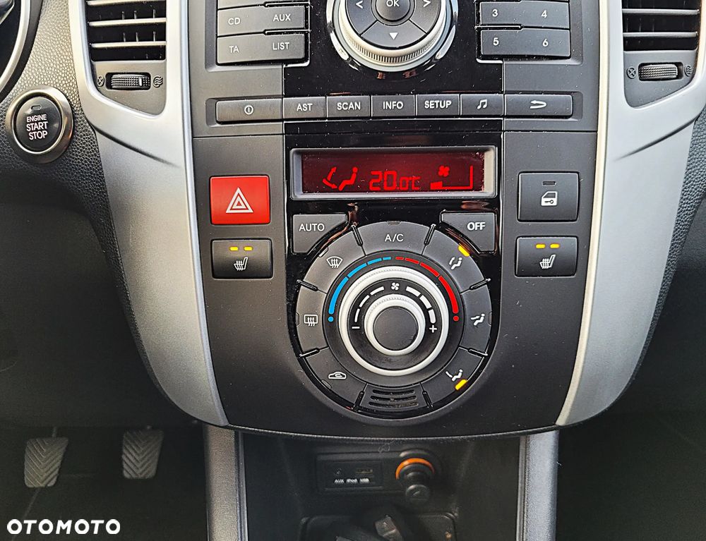 Kia Venga 1.4 CVVT Fifa World Cup Edition - 14