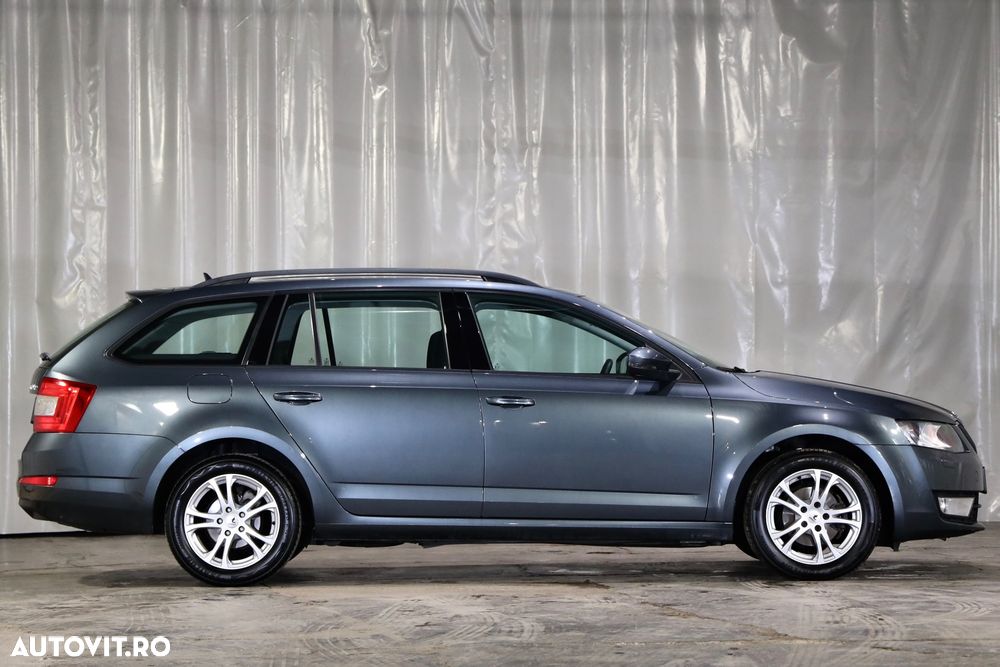 Skoda Octavia 1.6 TDI ACTIVE - 35