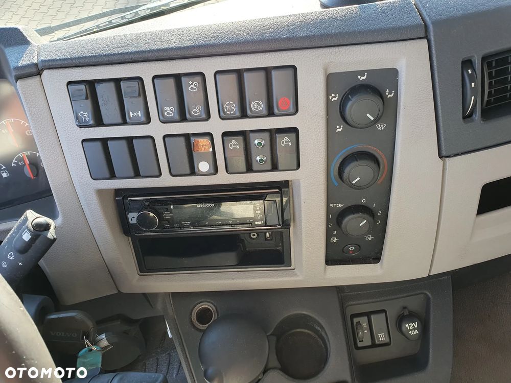 Volvo - 8