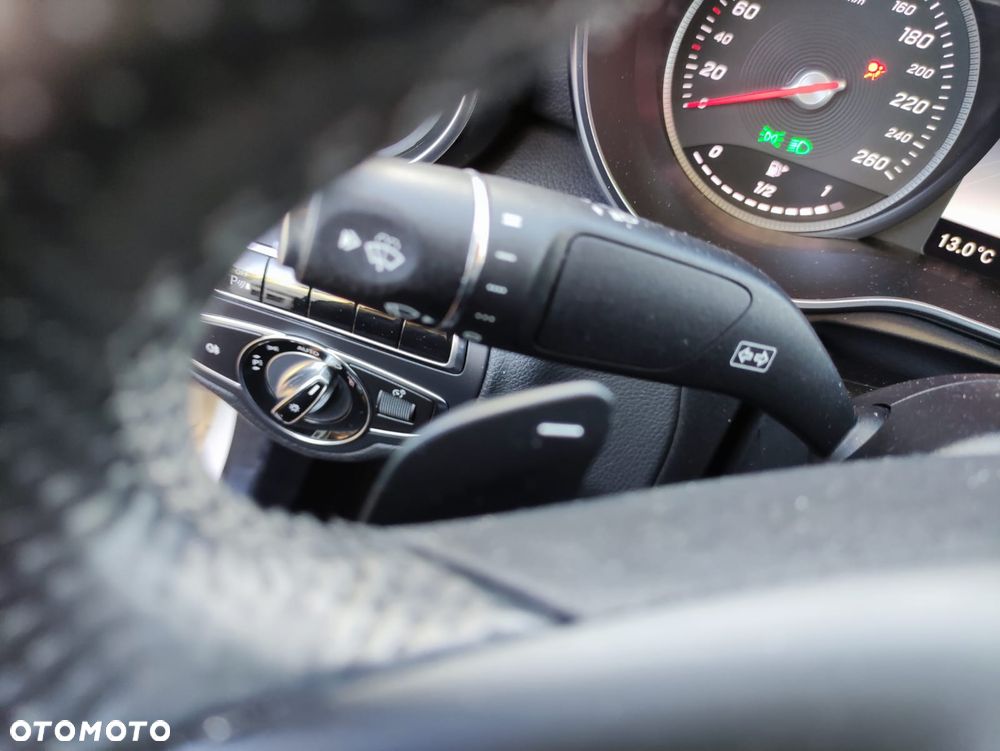 Mercedes-Benz Klasa C 300 BlueTEC Hybrid 7G-TRONIC Edition 1 - 9