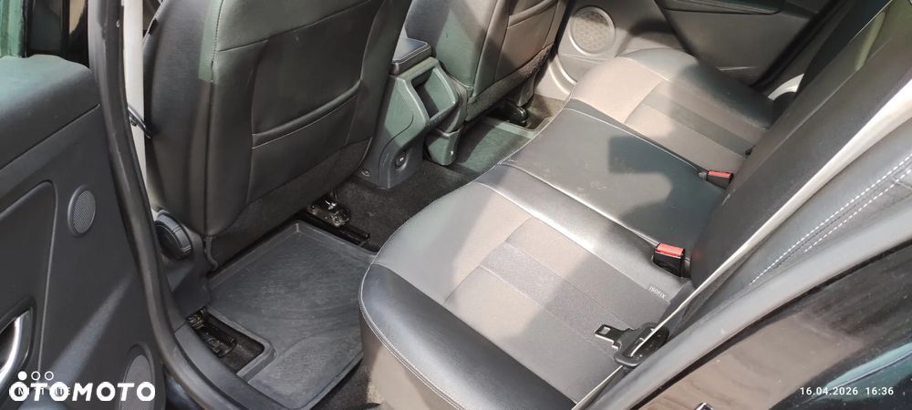 Renault Megane 1.9 dCi Bose Edition - 8