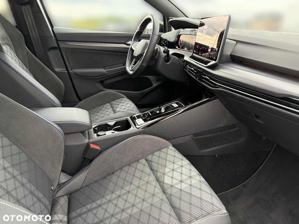 Volkswagen Golf Variant 1.5 eTSI mHEV R-Line Plus DSG - 18