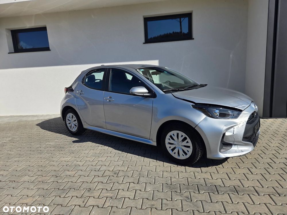 Toyota Yaris - 16