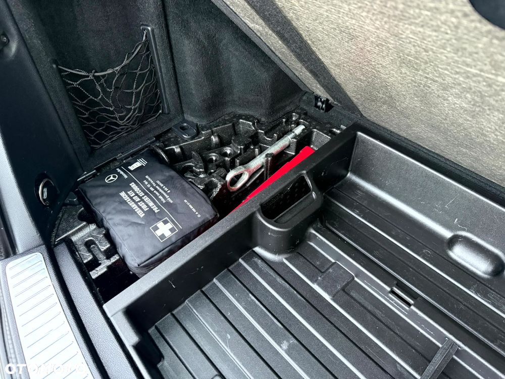 Mercedes-Benz GLK 350 CDI DPF 4Matic 7G-TRONIC SPORT EDITION - 30