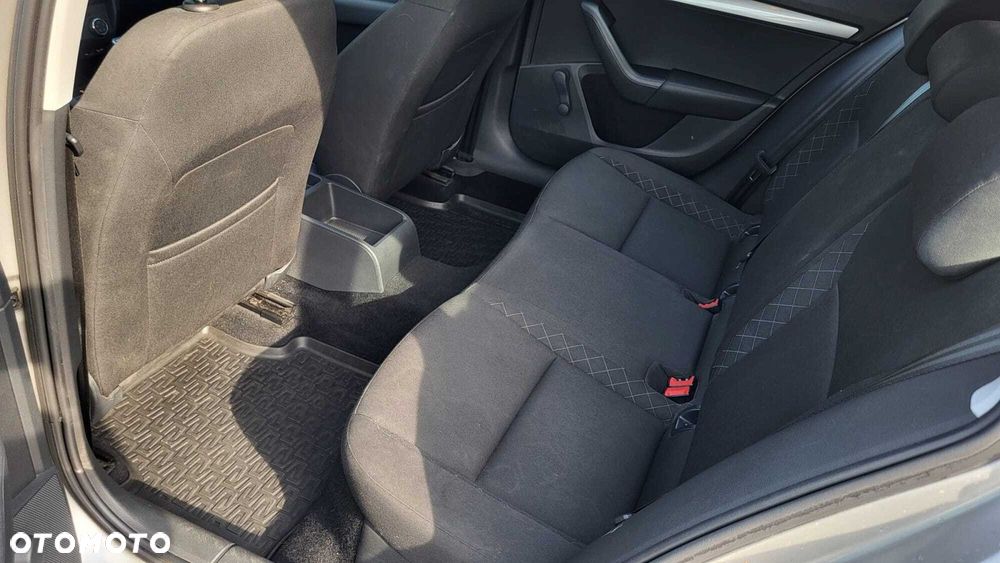 Skoda Octavia 1.6 TDI SCR Active - 11