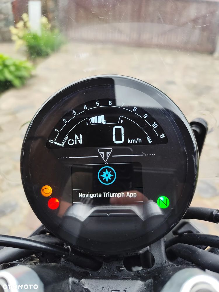 Triumph Trident - 8