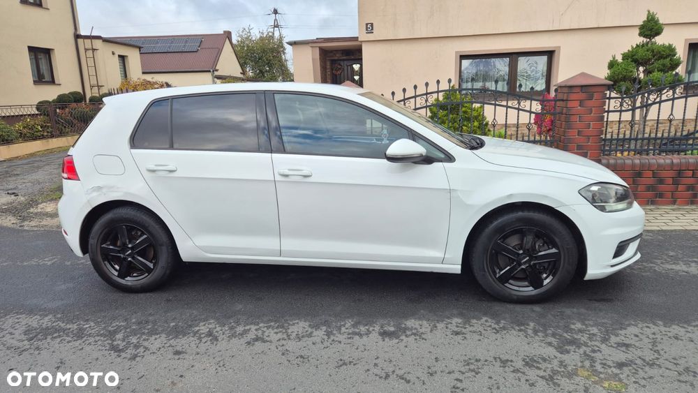 Volkswagen Golf 2019 photo 2