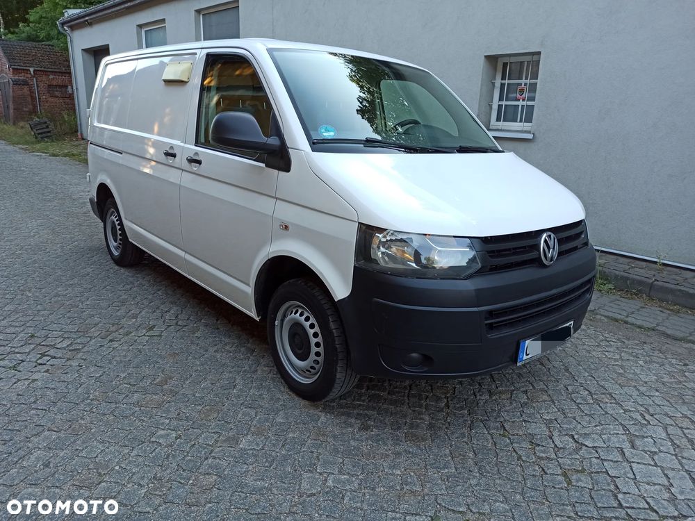 Volkswagen Transporter 2015R T5 Lift 2.0TDi Klima Skrzydełka Hak 2500kg z Niemiec Koła Lato + Zima - 1