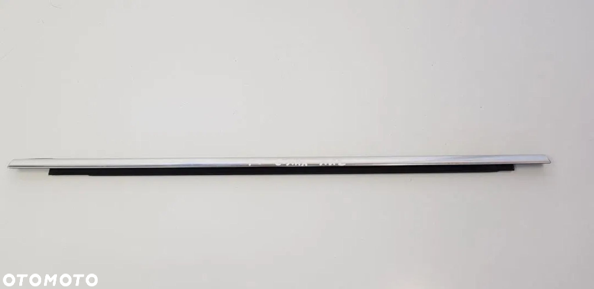 LISTWA ZGARNIAJĄCA CHROM L/P TYŁ FORD C-MAX MK2 - 3
