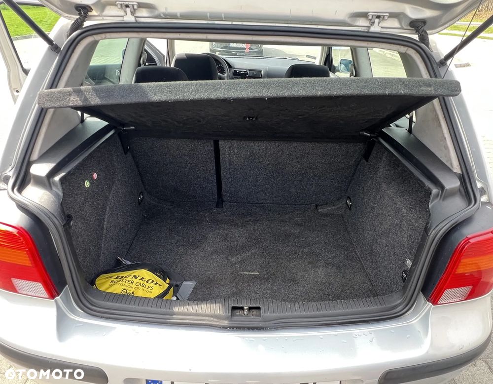 Volkswagen Golf - 11