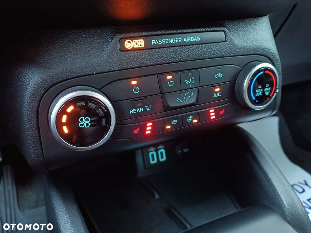 Ford Focus - 21