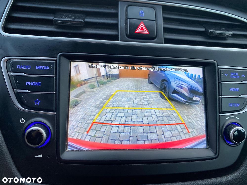 Hyundai i20 - 19