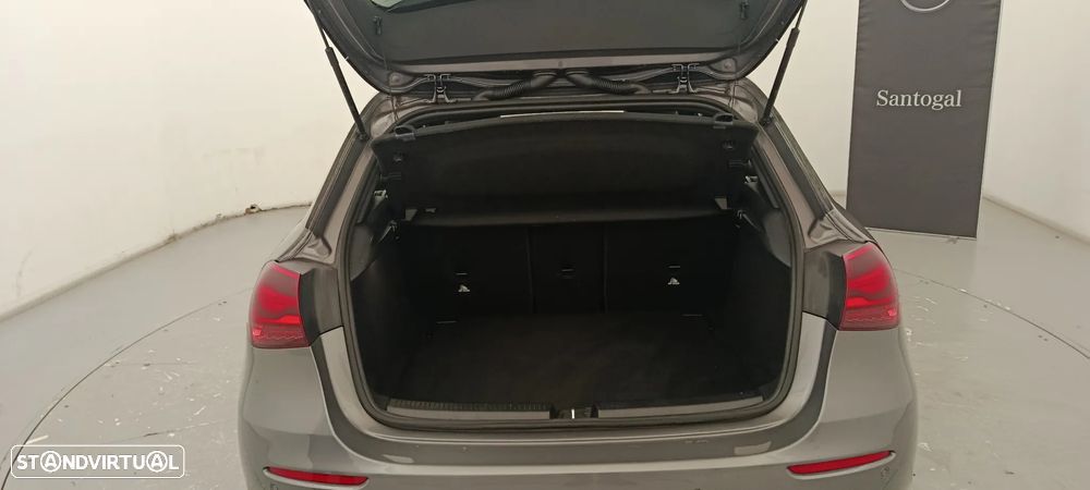 Mercedes-Benz A 200 Standard - 33