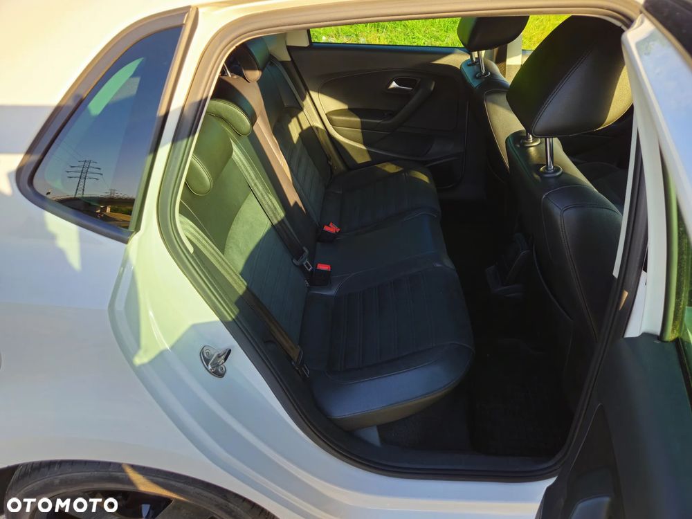 Volkswagen Polo 1.6 TDI Comfortline - 18