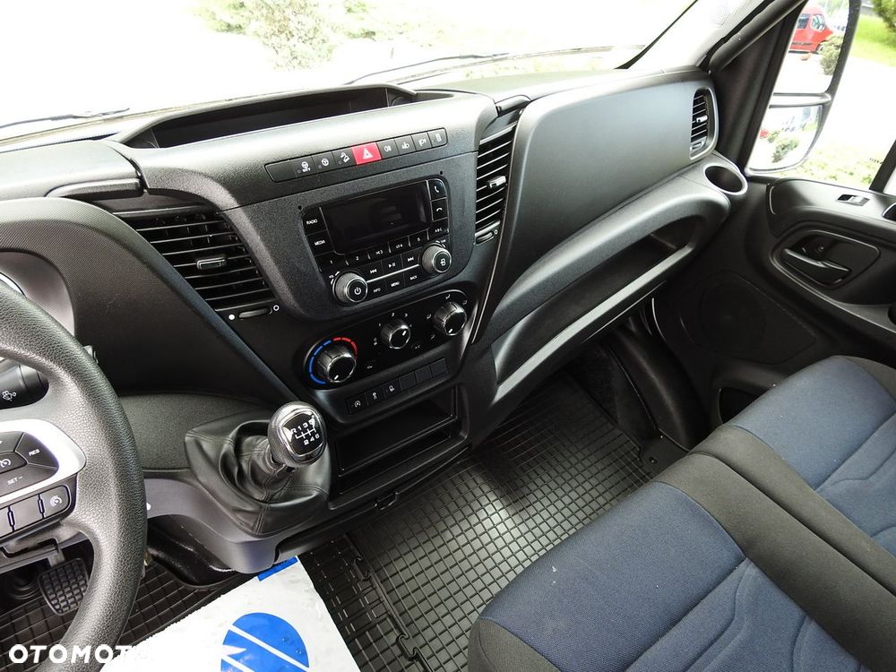 Iveco DAILY 35C14 KONTENER 8 PALET TEMPOMAT KLIMATYZACJA  BLIŹNIACZE KOŁA  140KM - 29