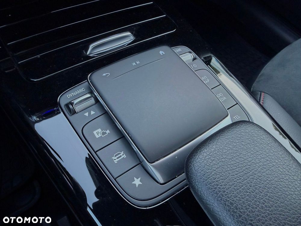 Mercedes-Benz CLA 200 mHEV AMG Line 7G-DCT - 28