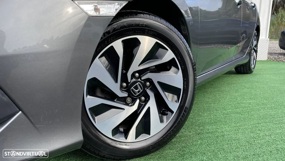 Honda Civic 1.5 i-VTEC Comfort - 14