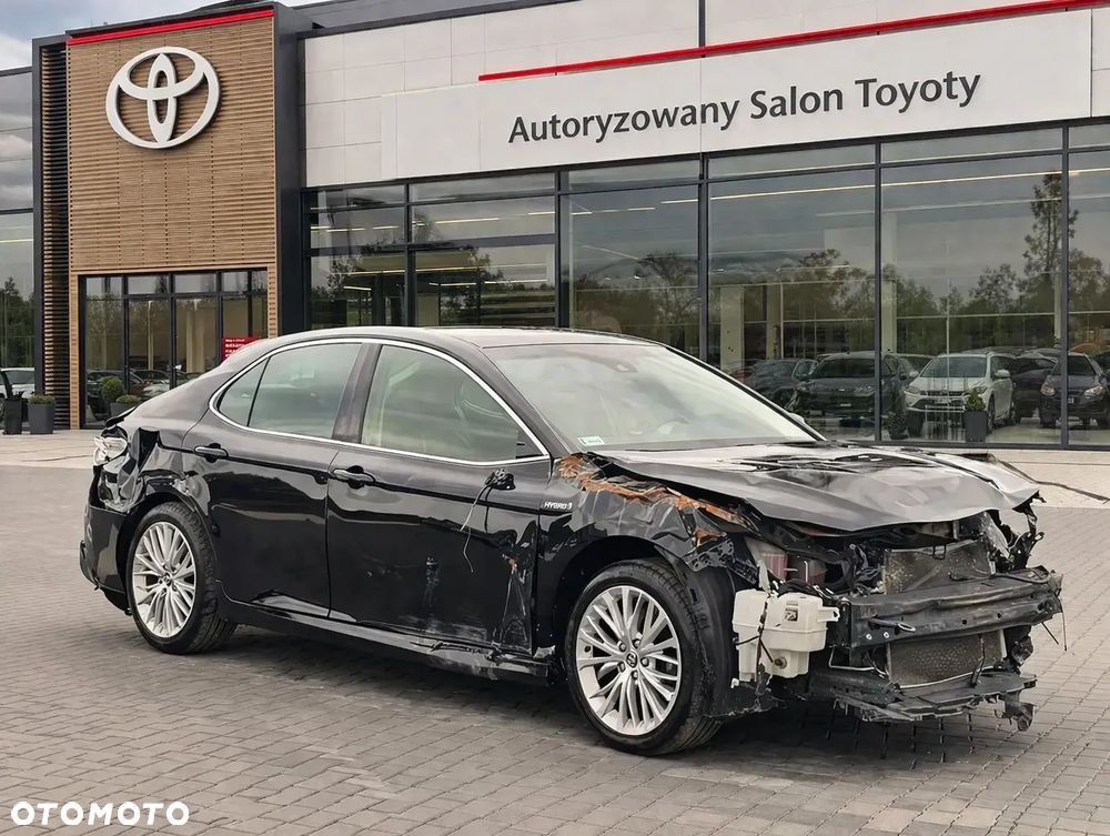 Toyota Camry 2.5 Hybrid Prestige CVT - 2